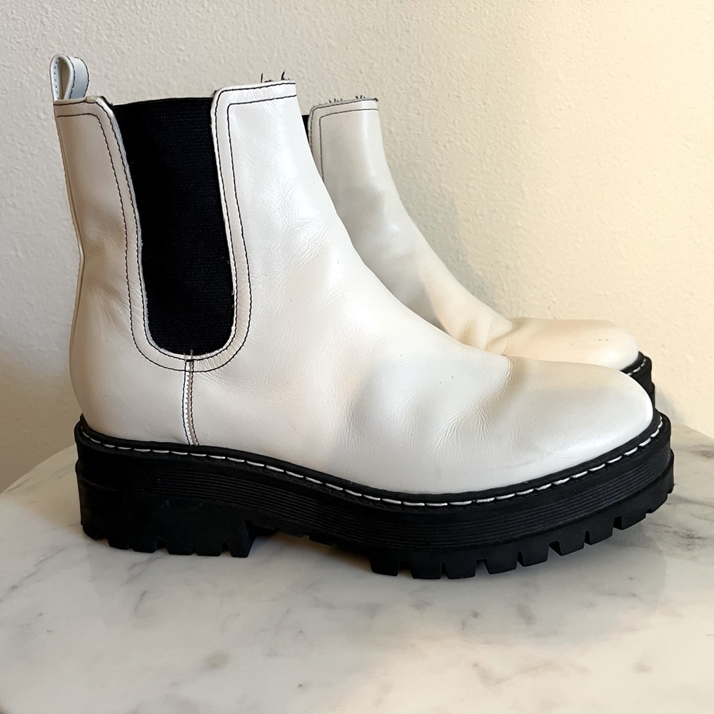 Marc Fisher White/Black boots